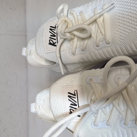 Women's RIVAL Pulse Athletic Sneaker Ivory/White Size 5.5 - Picture 3 of 13